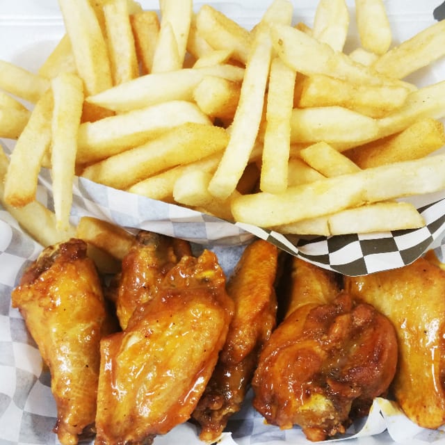 Wing Combo  (6 Pieces ).