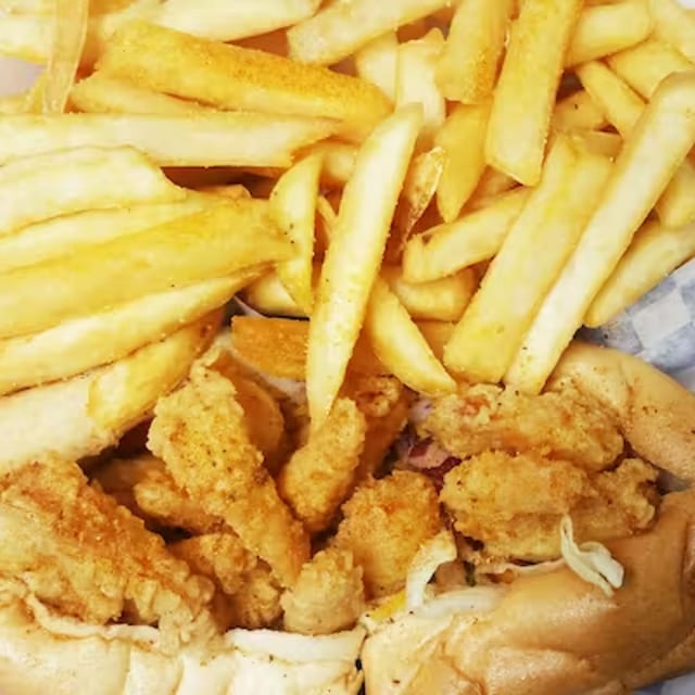 7 Fried Shrimp Poboy.