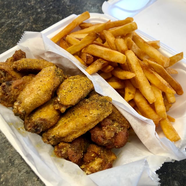 Wing Combo  (15 Pieces ).